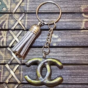 🆕️Chanel Logo Bunny Starling Chic Gold/Silver Metallic Keychain Set W Tassel